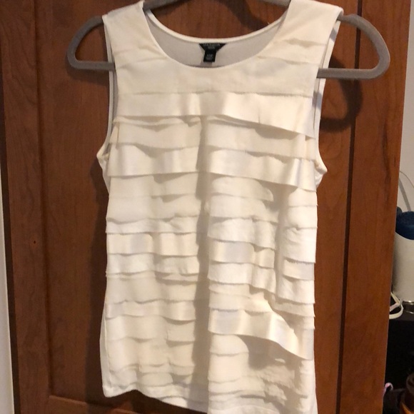 Ann Taylor Tops - Cute every day shirt